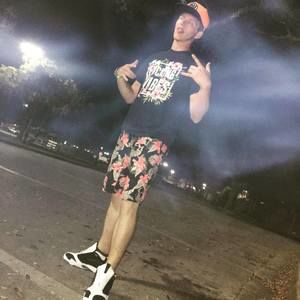 Meet your Posher, Dakota